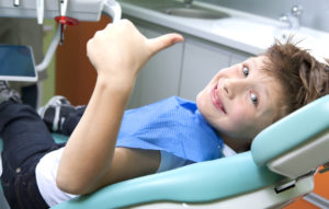 dental-implant-surgery-in-dentist-chair